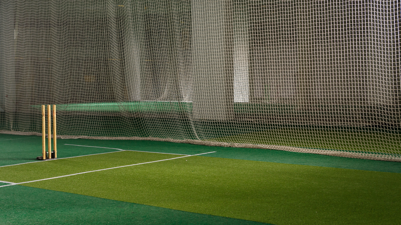 Read more about the article  Perfect Your Shots at the Best Cricket Turf Near Ramamurthy Nagar – Blue Caps Sports Arena
